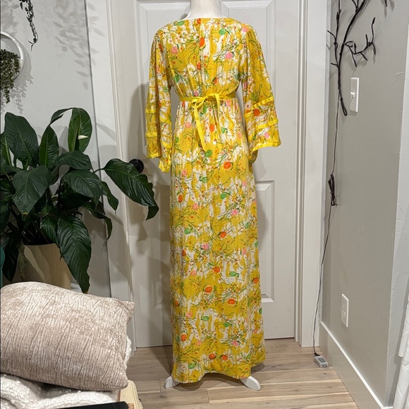 Vintage 70’s Handmade Yellow Floral Maxi Dress - Picture 3 of 6